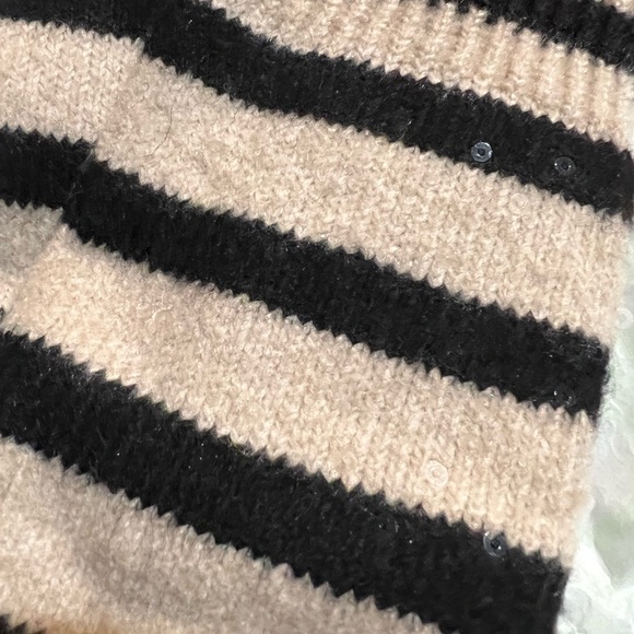 Jocelyn Heavenly Glove And Scarf Set - Picture 4 of 7